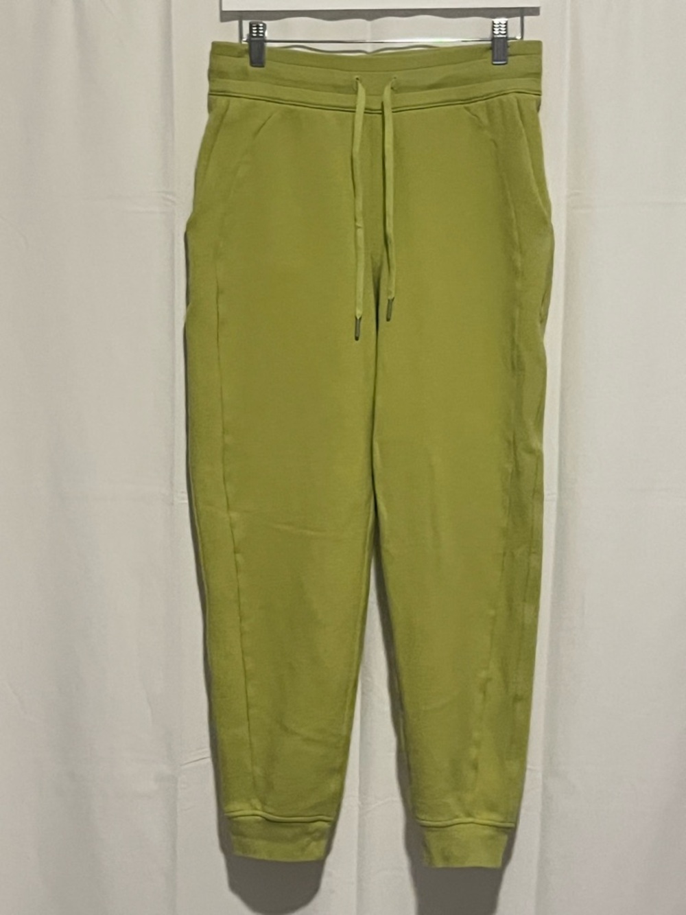 Lululemon Scuba High-Rise Jogger Sweats Green Wasabi Women's Size 6